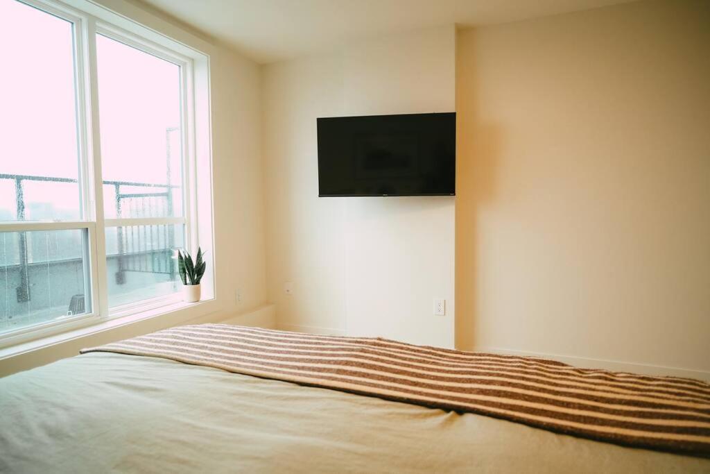 Chic Cozy Retreat - 2Br - Stunning North End Views Apartment Halifax Ngoại thất bức ảnh