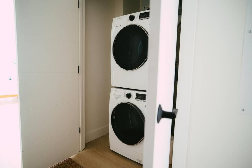 Chic Cozy Retreat - 2Br - Stunning North End Views Apartment Halifax Ngoại thất bức ảnh
