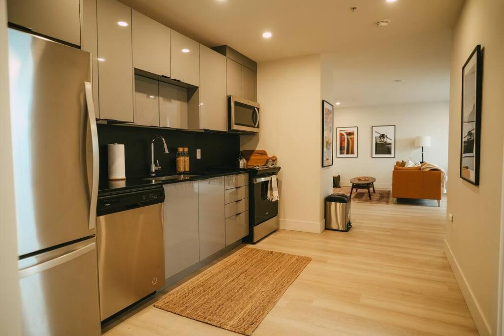 Chic Cozy Retreat - 2Br - Stunning North End Views Apartment Halifax Ngoại thất bức ảnh